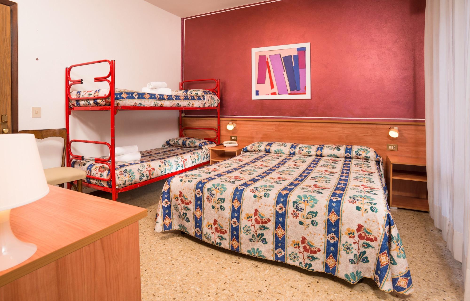 Hotel Azzorre Лідо-ді-Єзоло Екстер'єр фото